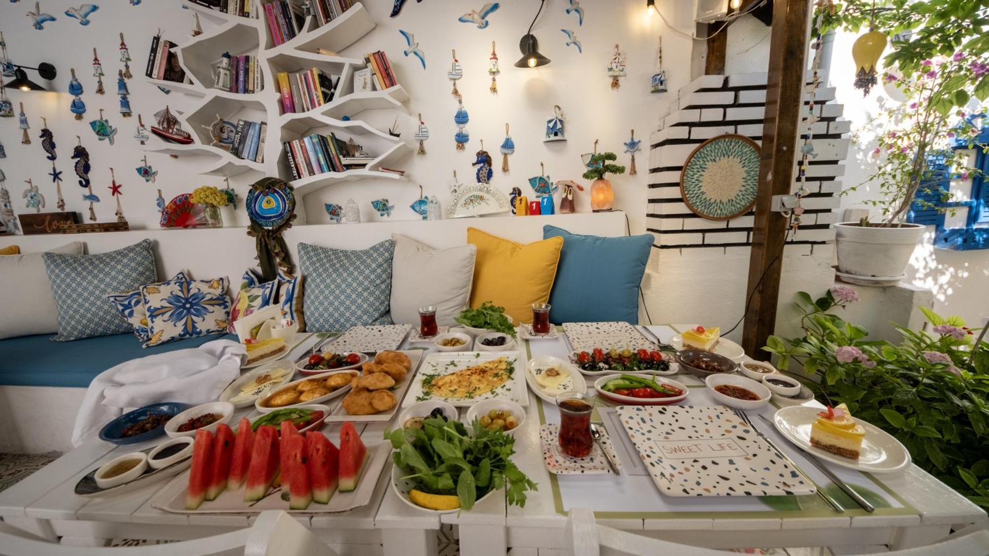 Lime Bozcaada Hotel ภายนอก รูปภาพ