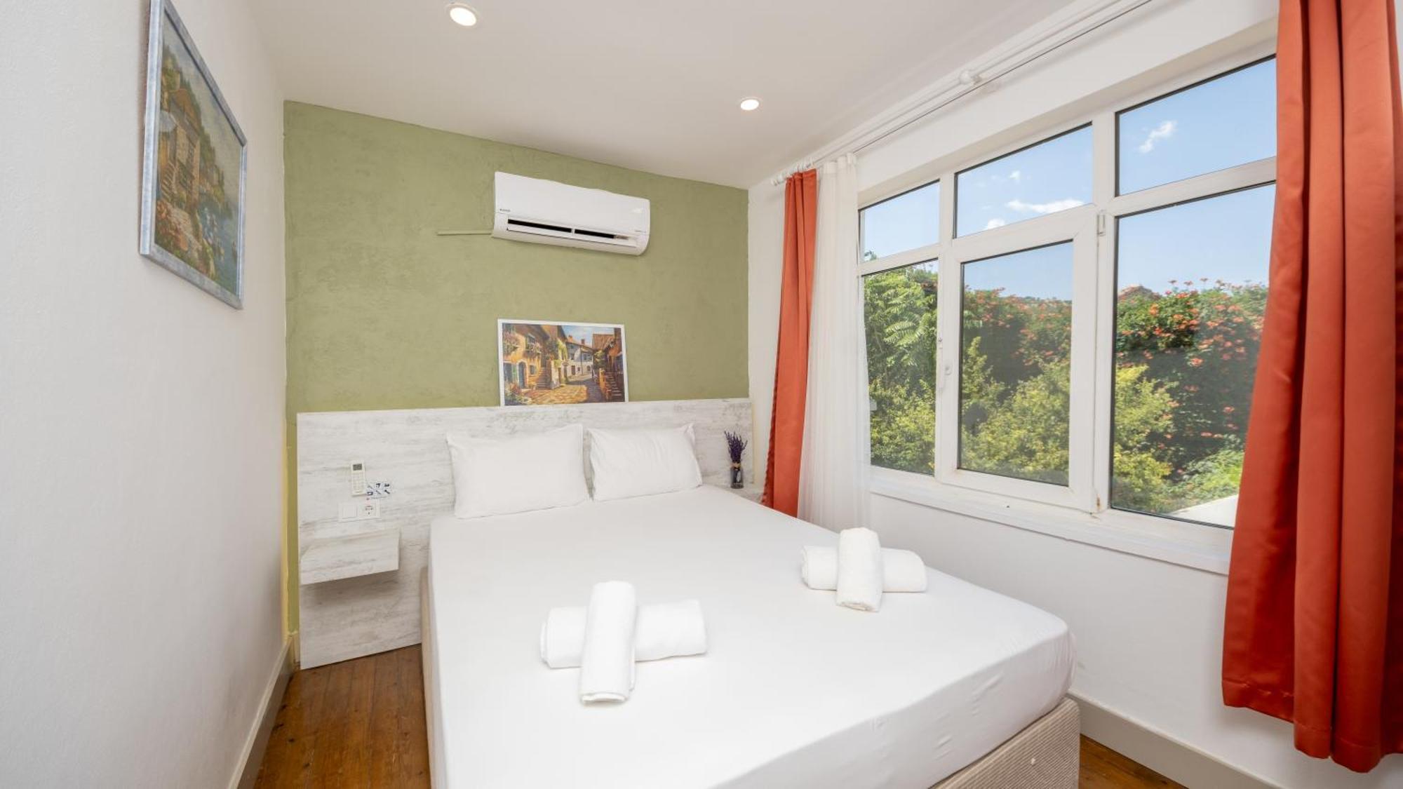 Lime Bozcaada Hotel ภายนอก รูปภาพ